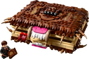 LEGO Harry Potter Potworna księga potworów z zębami (76449) 8