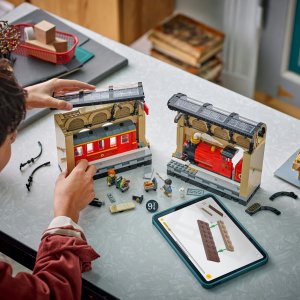 LEGO Harry Potter Book nook: Ekspres do Hogwartu™ (76450) 4