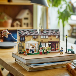 LEGO Harry Potter Privet Drive: Wizyta ciotki Marge (76451) 4