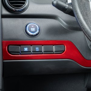 Czterokołowiec lekki, skuter elektryczny zabudowany z dachem MICRO CAR BILI BIKE SIGMA 4 LIT LiFePO4 czerwony ciemne wnętrze 13