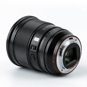 Viltrox AF 75mm F1.2 Sony E PRO 4