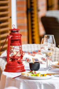 Feuerhand Lampa Naftowa Sztormowa 276 Ruby Red 2