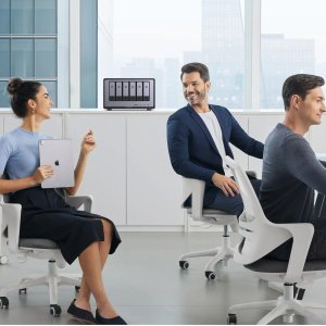 Serwer plików Ugreen DXP6800 Pro (25899B) 2