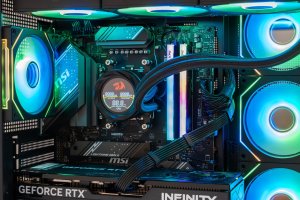 Komputer Game X G300, Ryzen 5 9600X, 32 GB, RTX 5070, 1 TB M.2 PCIe 10