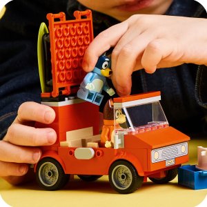 LEGO Bluey Blue i rodzinna wycieczka samochodem (11202) 6