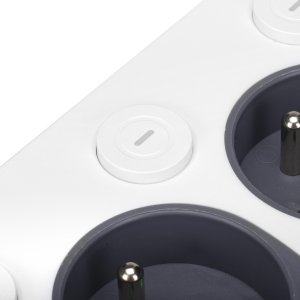 Przedłużacz elektryczny 4 gniazdowy + USB-A + USB-C MT143 Montis 9