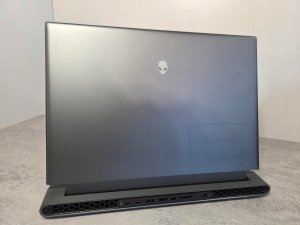 Dell Alienware m18 R2 i9-14900HX 32GB 2TB SSD RTX 4080 QHD+ 165Hz Win11 12