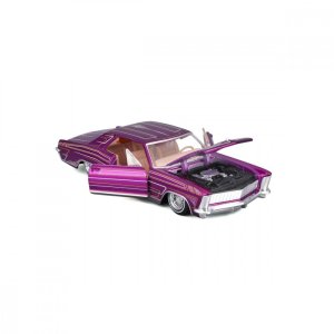 Model kompozytowy Buick Riviera 1965 1/26 7
