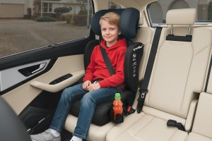 FOTELIK SAMOCHODOWY TRAVELLER KK ISOFIX R129 CZARNO-STALOWY 2