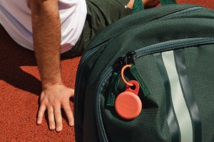 Chipolo LOOP – Rechargeable Bluetooth Tracker with Silicone Loop for iOS & Android, Coral 2