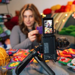 Kamera cyfrowa Canon PowerShot V1 VLOGGING KIT 13