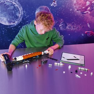 LEGO Technic Rakieta SLS NASA Artemis (42221) 7