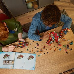 LEGO DREAMZzz Dinostatek kosmiczny (71514) 7