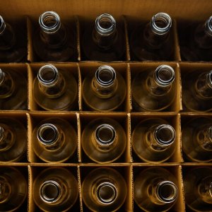 PÓŁPALETA BUTELKI MONOPOL 0,5L W KRATOWNICY 480X 8