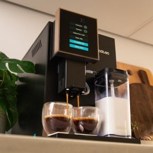 Ekspres ciśnieniowy Cecotec Compactccino Black Rose 6