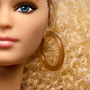 Lalka Barbie Mattel Signature Basics Lalka kolekcjonerska 07 (JJX26) 4
