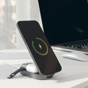 Stacja ładująca 3w1 bezprzewodowa składana do iPhone Apple Watch AirPods QI2 MFI - czarna Stacja ładująca 3w1 bezprzewodowa składana do iPhone Apple Watch AirPods QI2 MFI - czarna 9