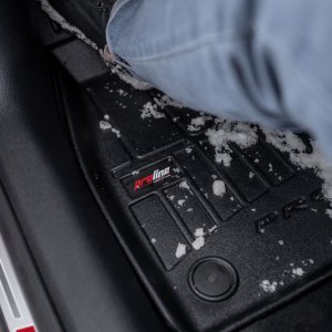 Frogum Mata gumowa Tesla Model Y (Juniper) 2025- 4