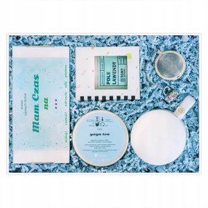 Cup&You BOX prezentowy "Mam czas na..." - zestaw herbat sypanych świeca sojowa kubek z zaparzaczem - prezent upominek dla kobiety faceta mężczyzny niej niego 2