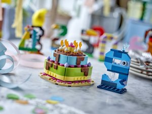 LEGO Exclusive Tort na przyjęcie urodzinowe (40815) 8