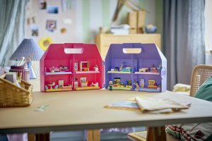 LEGO Friends Kreatywna walizka z domkiem dla lalek (42697) 8