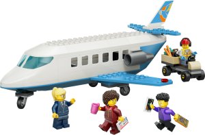 LEGO City Samolot pasażerski (60492) 8