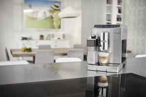 Ekspres ciśnieniowy DeLonghi PrimaDonna S Evo ECAM 510.55M 3