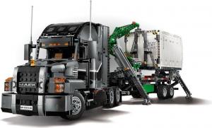 LEGO Technic Mack Anthem (42078) 3