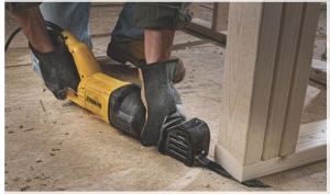 Piła szablasta Dewalt DWE305PK 1100 W 4