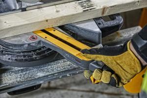 Ukośnica Dewalt DCS777T2 54 V 216 mm 8