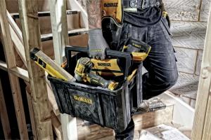 Dewalt Skrzynka narzędziowa 5