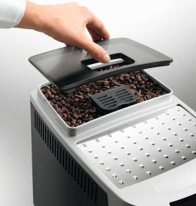 Ekspres ciśnieniowy DeLonghi Magnifica S ECAM 22.110.SB 4