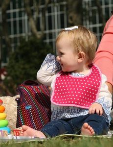 Built Śliniak Mess Mate Baby Pink Mini Dots 2 szt. 4