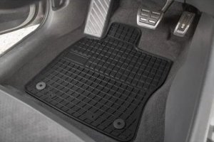 Frogum DYWANIKI GUMOWE TOYOTA LAND CRUSIER 120 02-09/ LAND CRUSIER 150 13