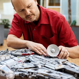 LEGO Star Wars Millennium Falcon (75192) 6