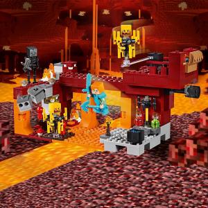 LEGO Minecraft Most Płomyków (21154) 8