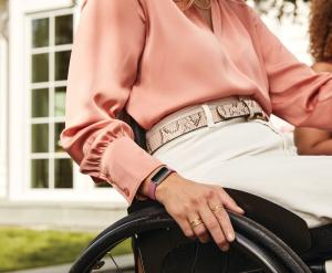 Smartband Fitbit Luxe Różowy 7