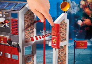 Playmobil City Action Duża remiza strażacka (9462) 7