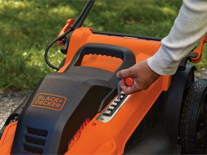 Kosiarka elektryczna Black&Decker LM2000-QS 2
