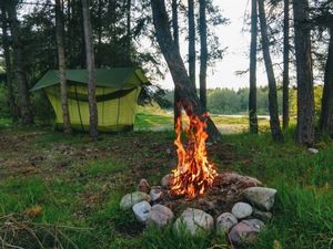 Namiot turystyczny Rockland Rock Castle 1 4