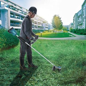 Makita Kosa 2x18V bez akumulatorów i ładowarki (DUR368AZ) 2