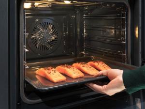 Piekarnik Electrolux EOB7S31Z 4