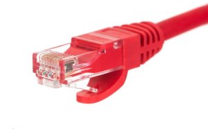 NetRack patchcord RJ45, osłonka zalewana, kat. 6 UTP, 2m czerwony (BZPAT26R) 2