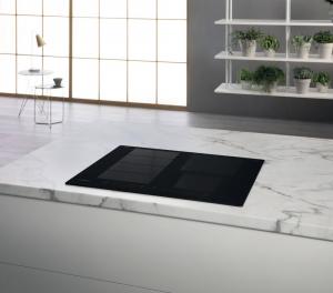 Płyta grzewcza Whirlpool WF S4160 BF 6
