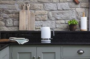 Czajnik Russell Hobbs Biały 9