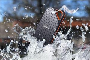 Dysk zewnętrzny SSD SanDisk Extreme PRO Portable V2 1TB Czarno-pomarańczowy (SDSSDE81-1T00-G25) 5