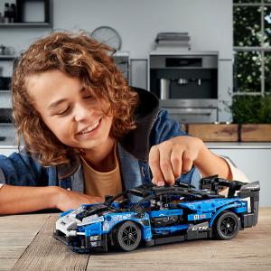 LEGO Technic McLaren Senna GTR (42123) 3