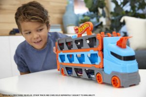 Hot Wheels City Wyścigowy transporter 2w1 (GVG37) 14