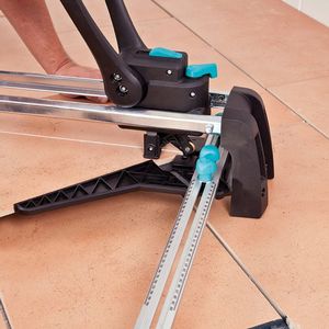 Maszynka do cięcia płytek Wolfcraft Przecinarka do glazury TC670 Expert 3