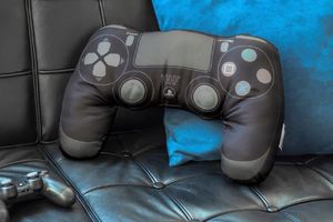 PLAYSTATION PLAYSTATION DUALSHOCK KONTROLER PAD PODUSZKA GIFT 3